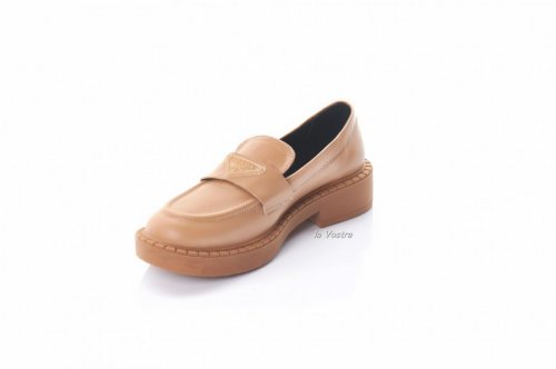 Лофери жіночі Jasmine 8065 (весняно-осінні, бежевий, шкіра)